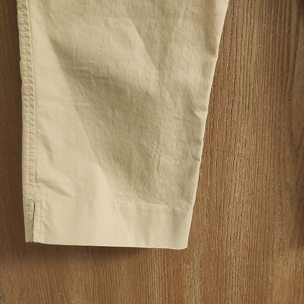 Old Navy Tan Pixie Crop Pants, New Never Been Wor… - image 4